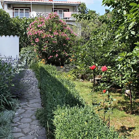 By The Sea - 5558 アパート