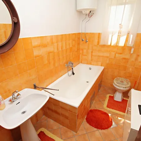 By The Sea - 5558 アパート