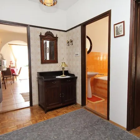 By The Sea - 5558 アパート *