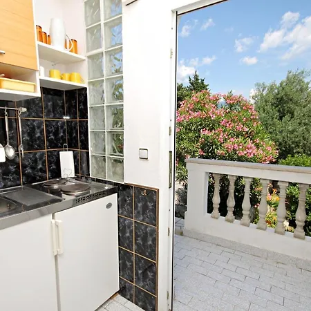 By The Sea - 5558 アパート