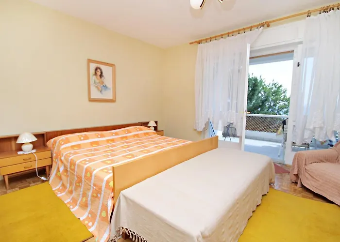 By The Sea - 5558 Appartement Novi Vinodolski